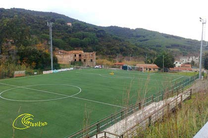 Der Fußballplatz von Marciana Marina