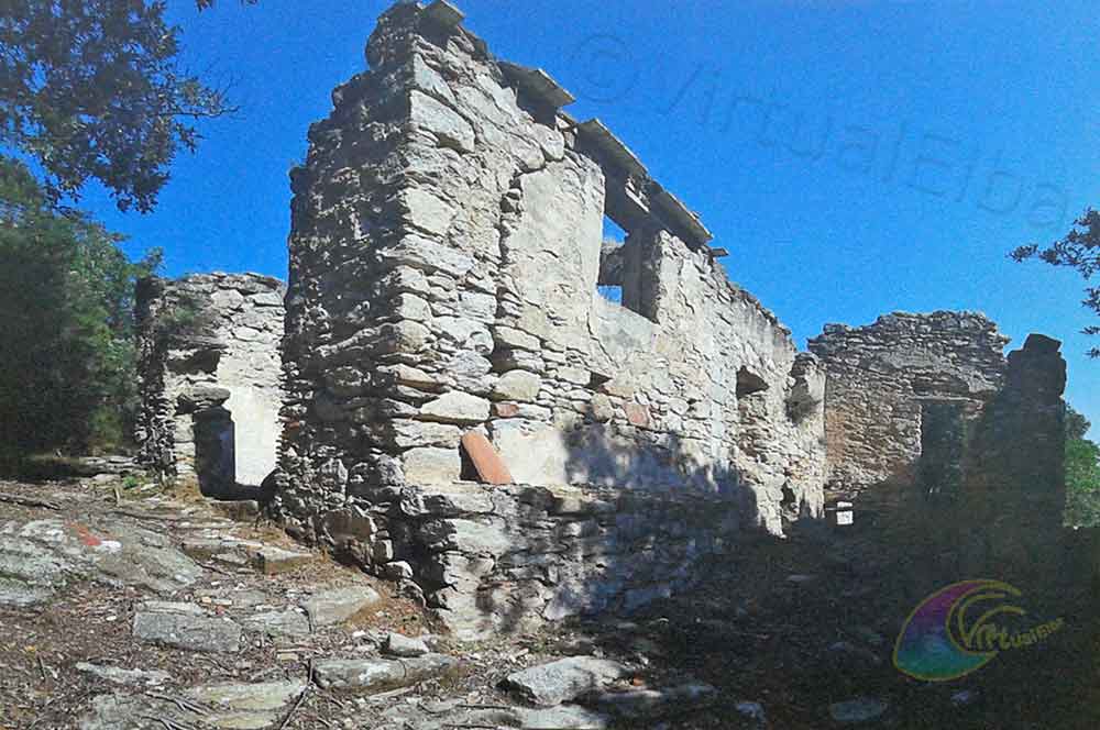 Particolari delle mura esterne del Romitorio di San Francesco Saverio