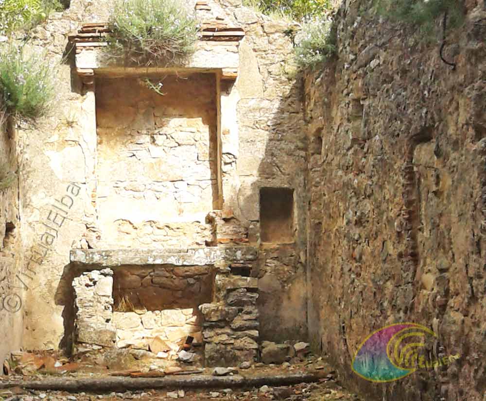Altare in muratura del Romitorio di San Francesco Saverio