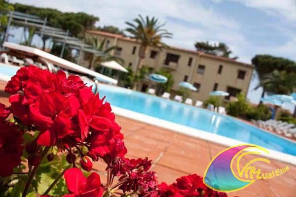 Piscina Hotel Marinella