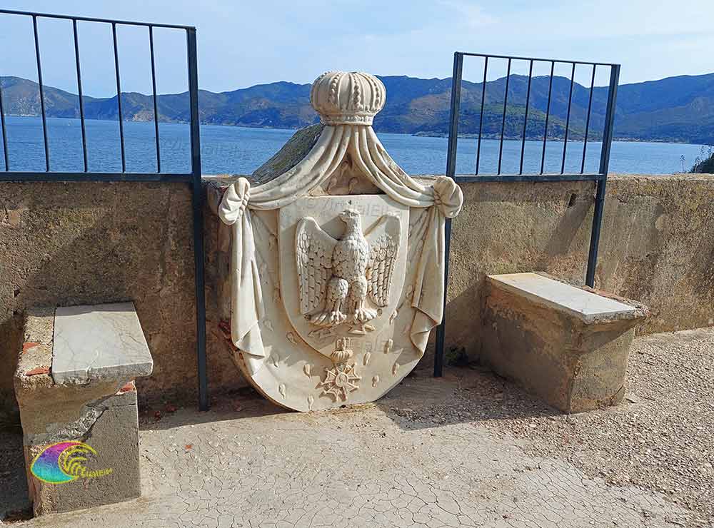 Stemma Napoleone Bonaparte Villa dei Mulini  - Napoleone e il principato dell'Isola d'Elba  