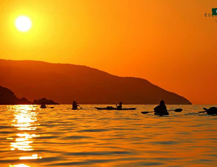 Tramonto in Kayak Isola d'Elba Econauta