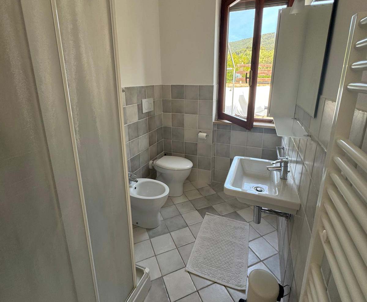 Bagno Villetta Leonardo a Procchio Appartamenti Fabrizio
